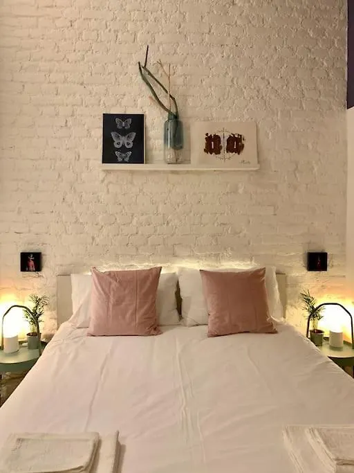 Stylish Flat In Porta Romana-Fondazione Prada Milan